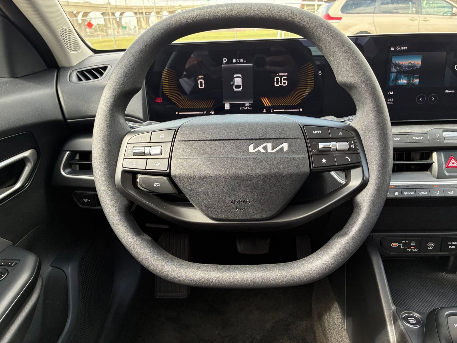 Used 2025 Kia K4 LXS FWD image 23