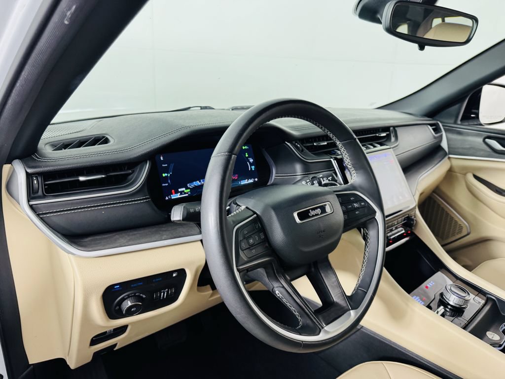 Used 2024 Jeep Grand Cherokee Limited 4xe AWD/4WD image 8