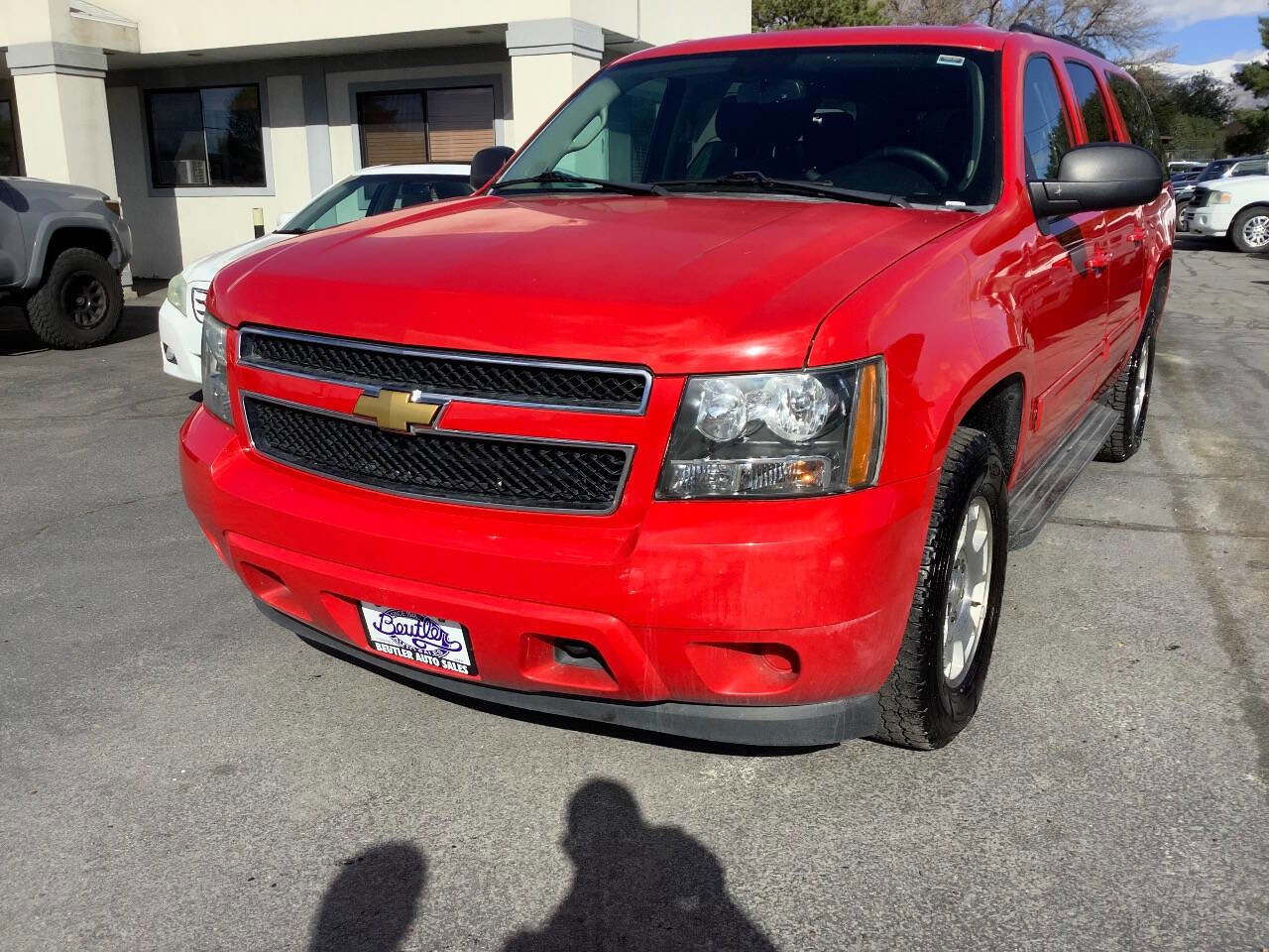 Used 2013 Chevrolet Suburban LS image 4