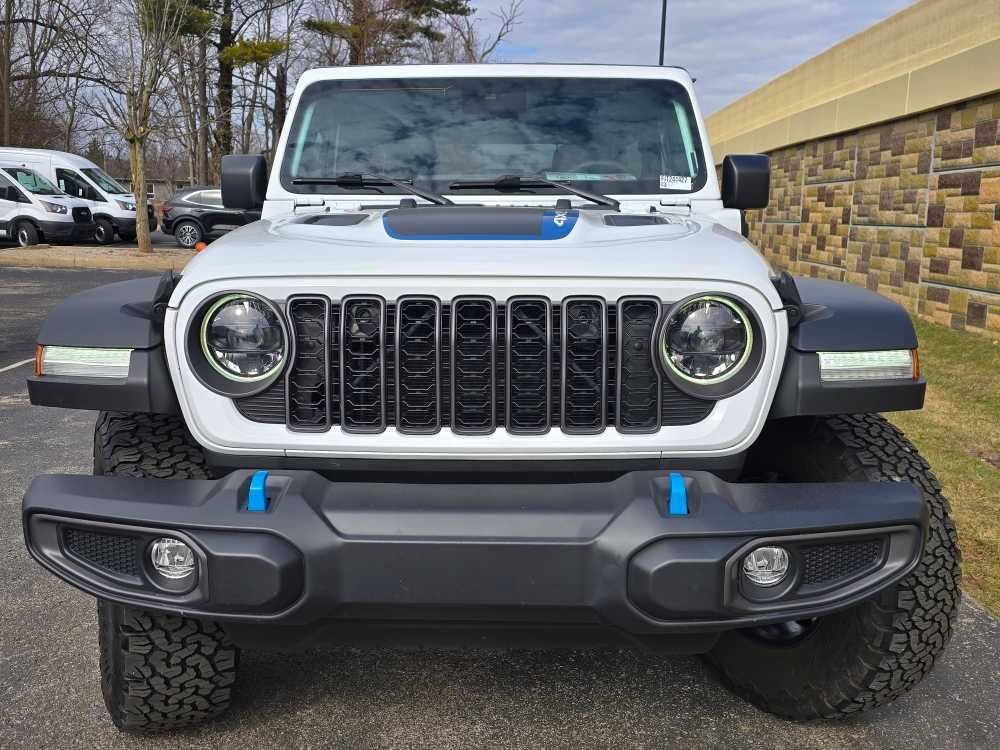 Used 2024 Jeep Wrangler Unlimited Rubicon 4xe image 4