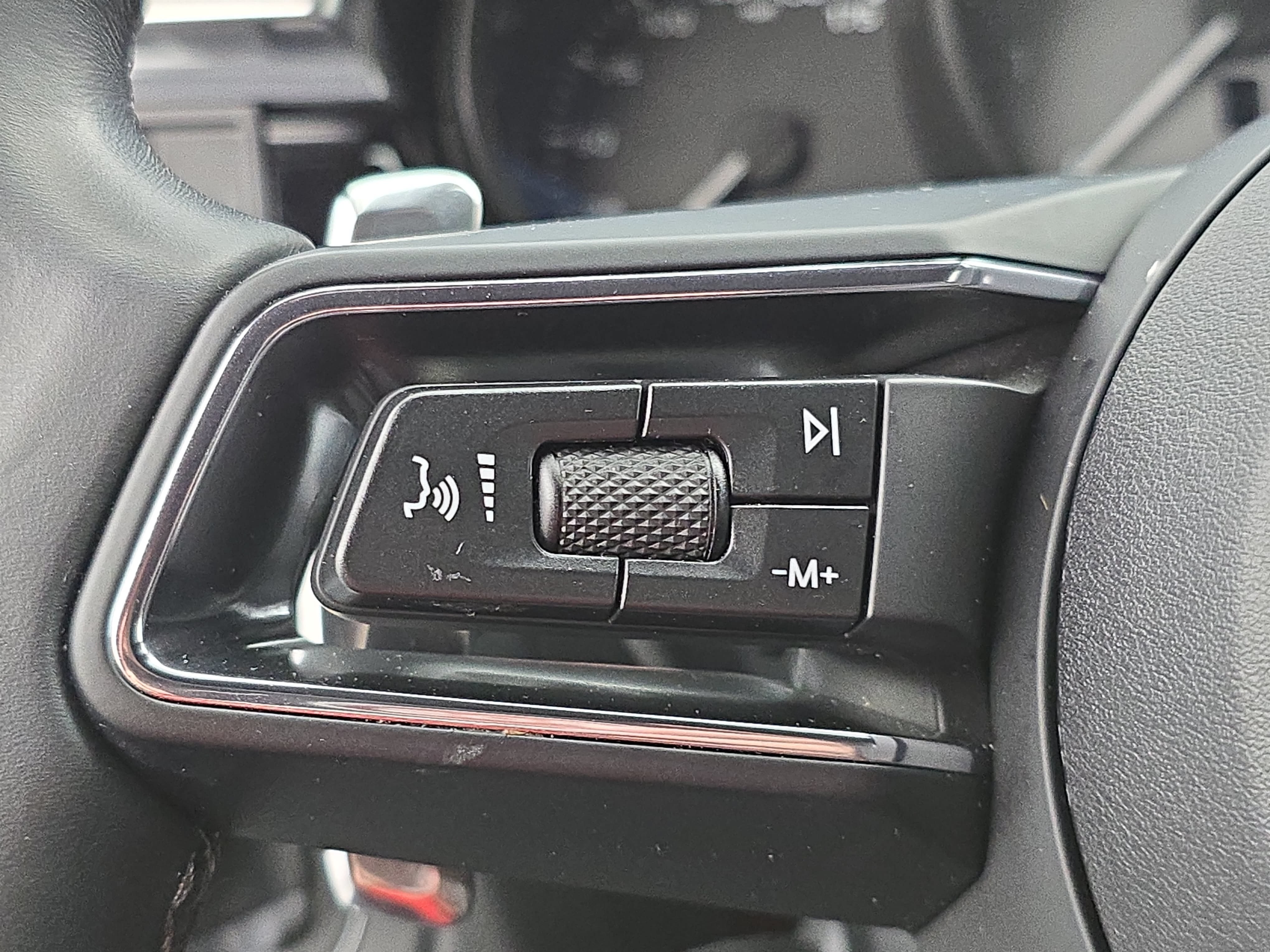 Certified 2024 Porsche Macan S AWD/4WD image 19