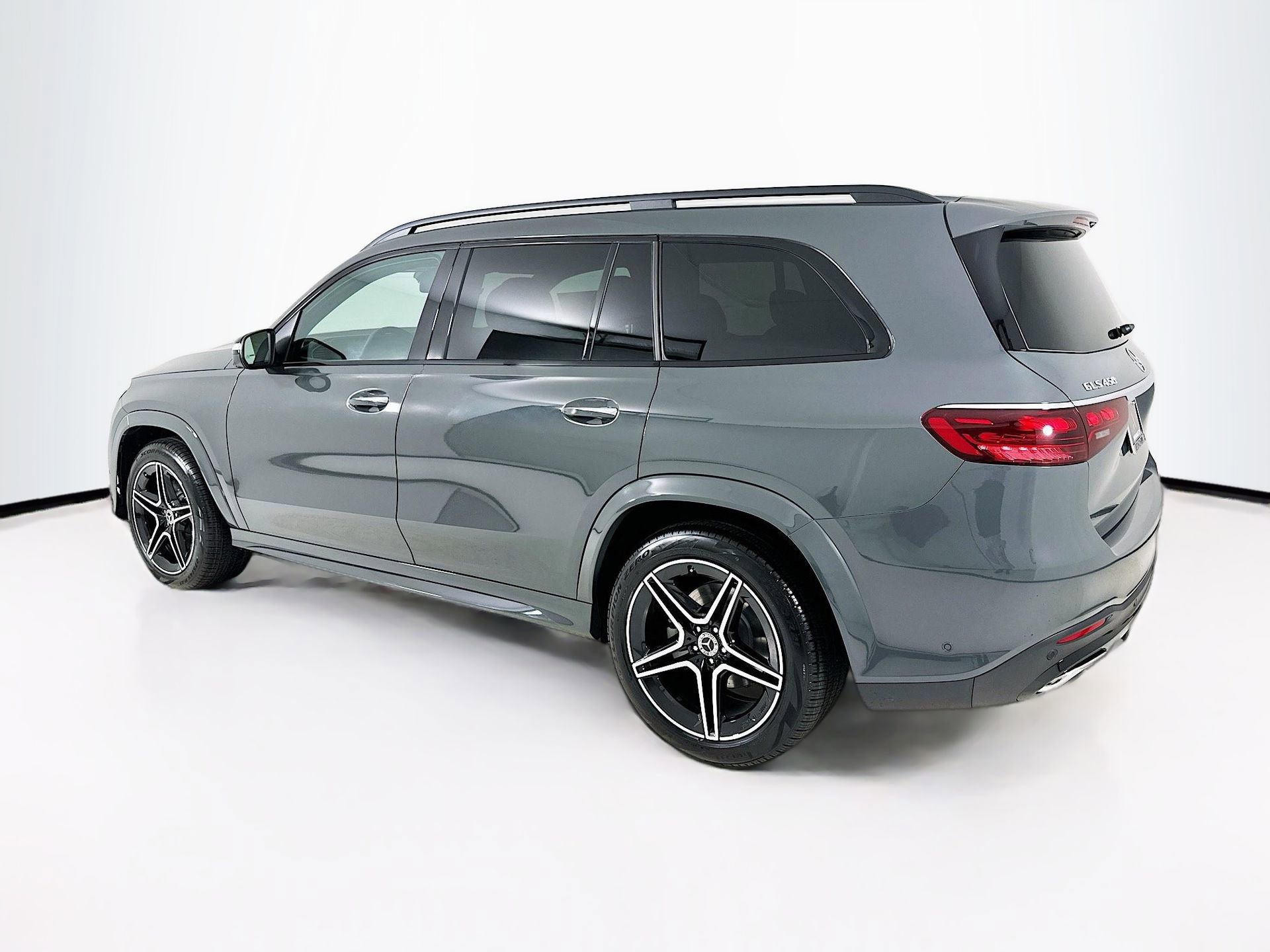 New 2026 Mercedes-Benz GLS 450 4MATIC image 6