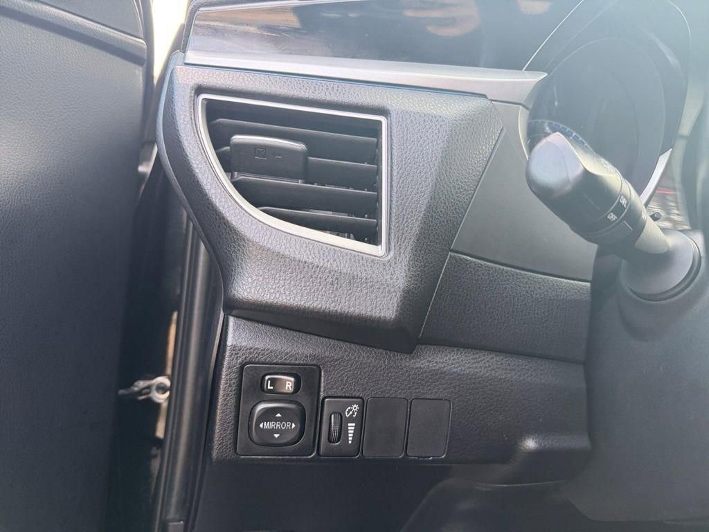 Used 2014 Toyota Corolla S Premium w/ Driver Convenience Package image 13