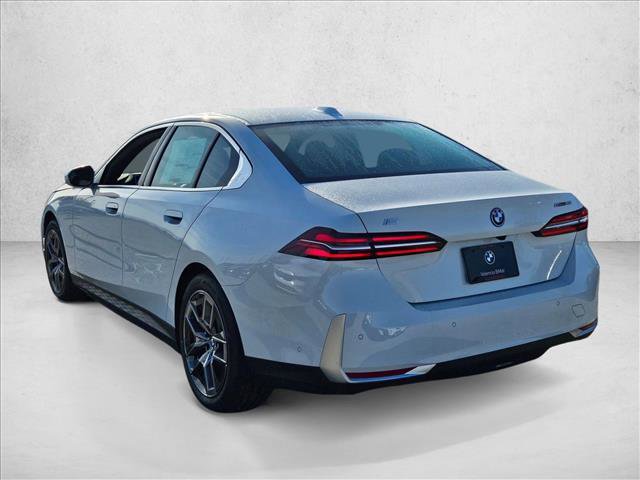 Used 2026 BMW i5 eDrive40 w/ Convenience Package image 8