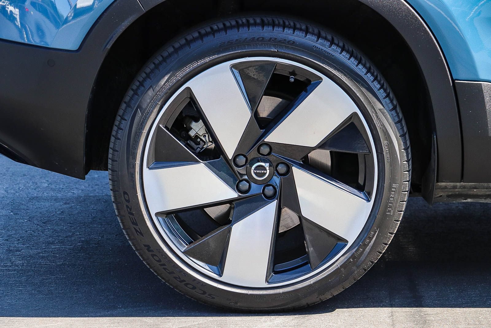 Used 2023 Volvo C40 P8 Recharge Ultimate w/ Protection Package Premier AWD/4WD image 12