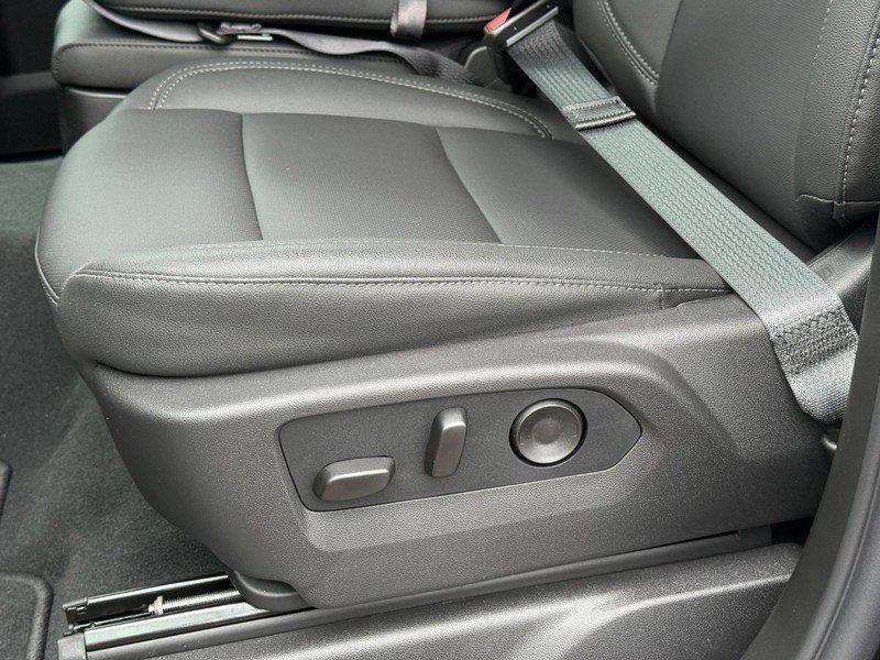 New 2026 GMC Sierra 2500 SLT image 18