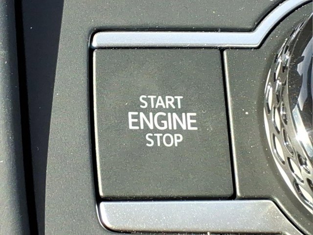 New 2026 Volkswagen Tiguan SE R-Line image 17