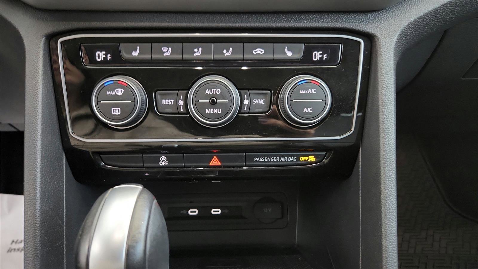 Used 2022 Volkswagen Atlas SE AWD/4WD image 36