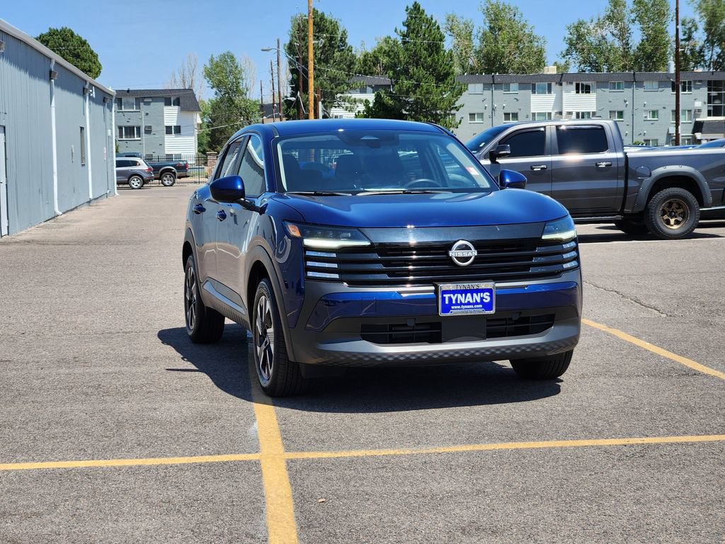 Certified 2025 Nissan Kicks SV AWD/4WD image 2