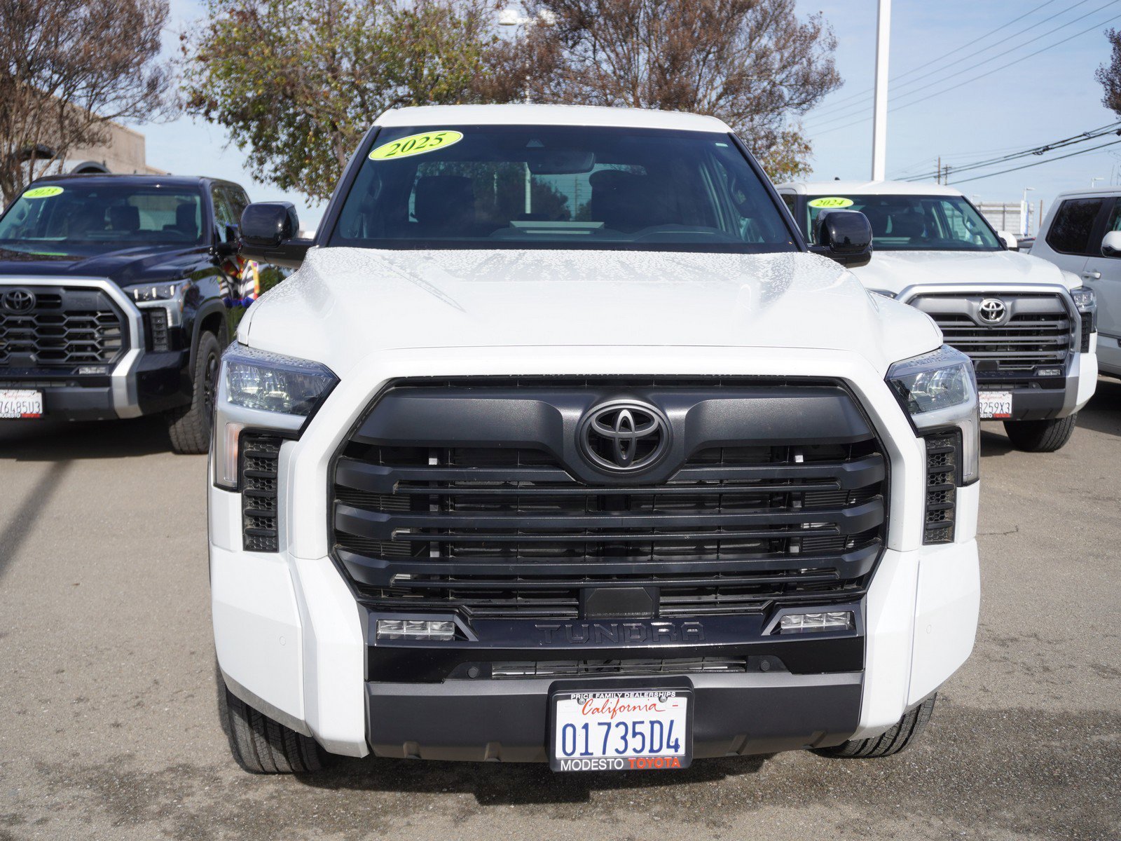 Used 2025 Toyota Tundra Limited image 7