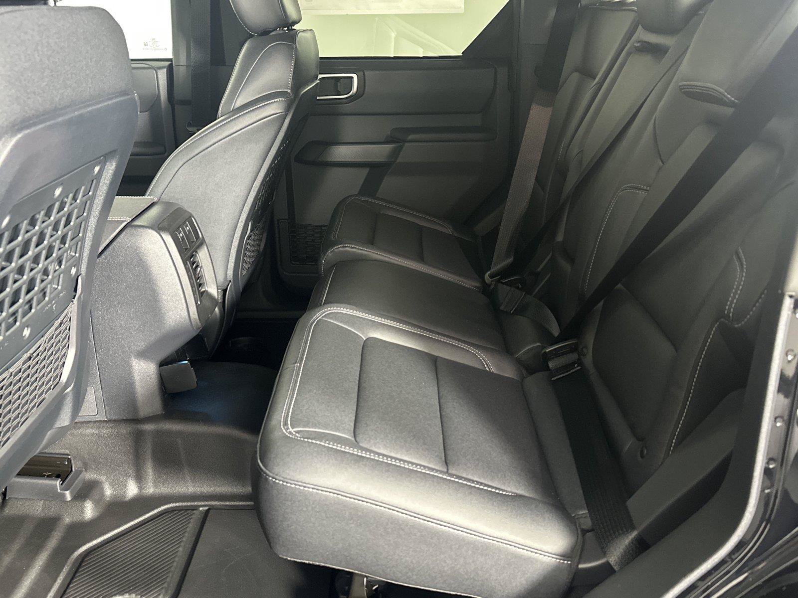 New 2026 Ford Bronco Big Bend w/ Black Diamond Package AWD/4WD image 24