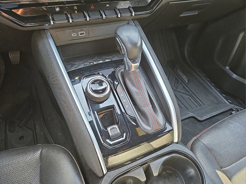 Used 2023 Chevrolet Colorado Z71 w/ Z71 Convenience Package 2 image 27