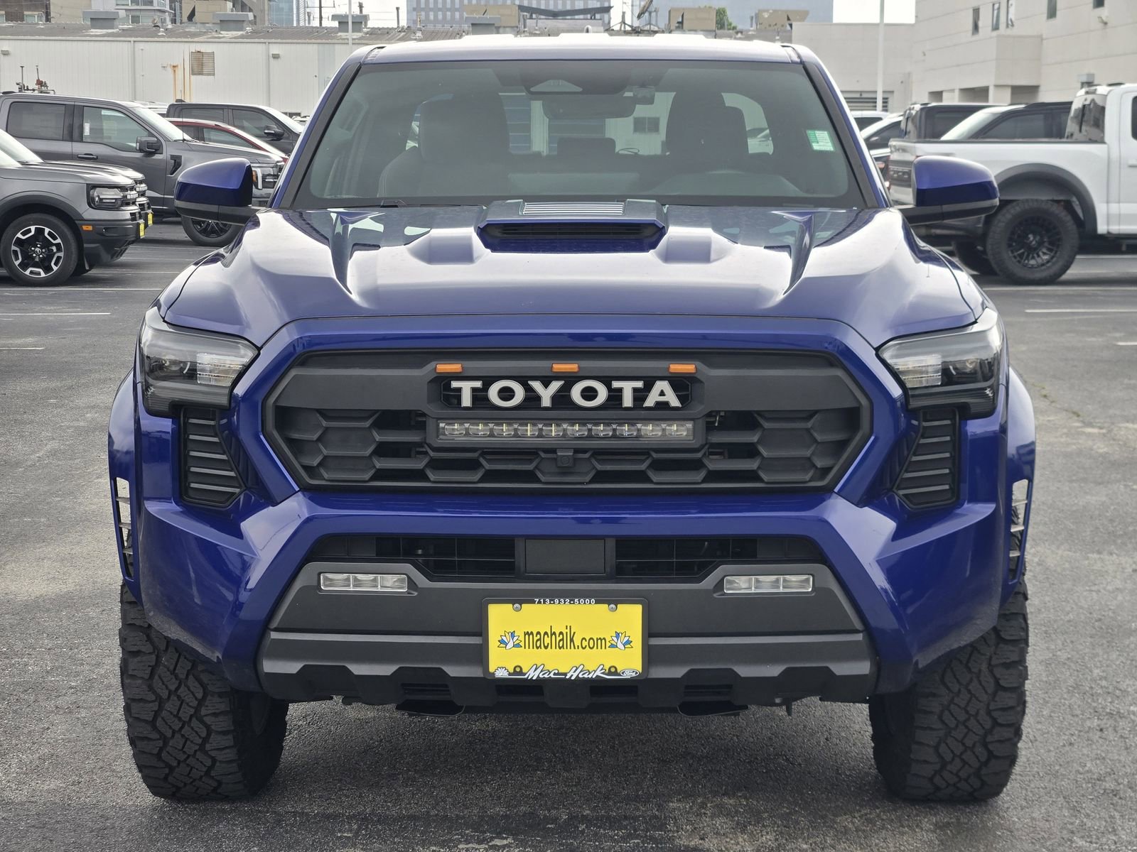 Used 2024 Toyota Tacoma TRD Sport AWD/4WD image 2