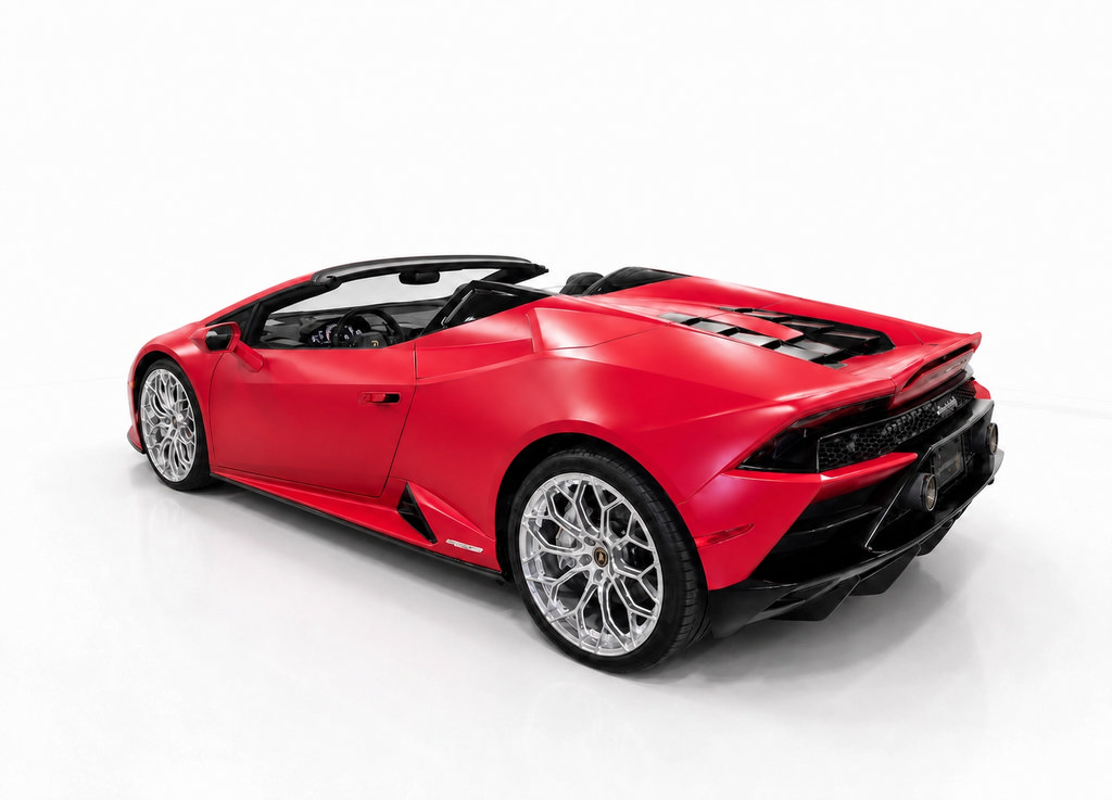 Used 2024 Lamborghini Huracan EVO AWD/4WD image 2