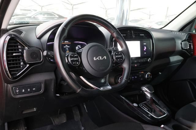 Used 2025 Kia Soul GT-Line image 10