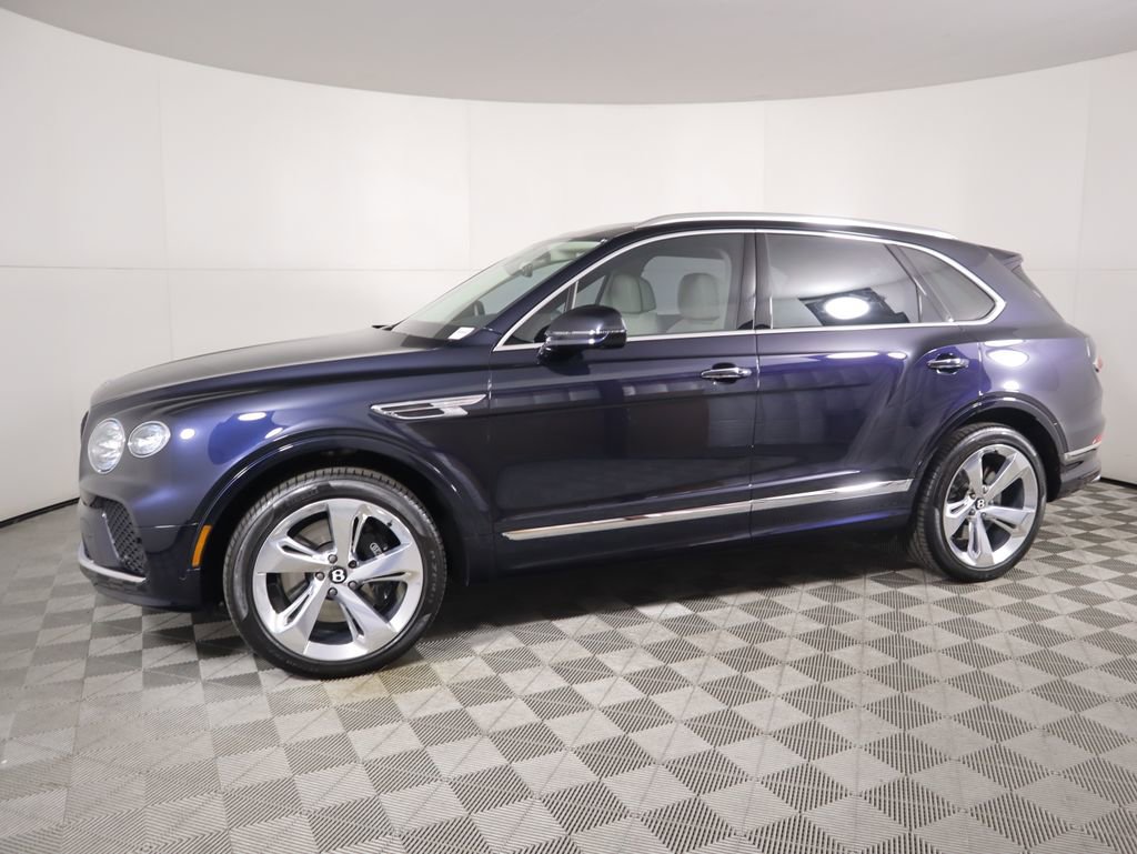 Used 2025 Bentley Bentayga image 8