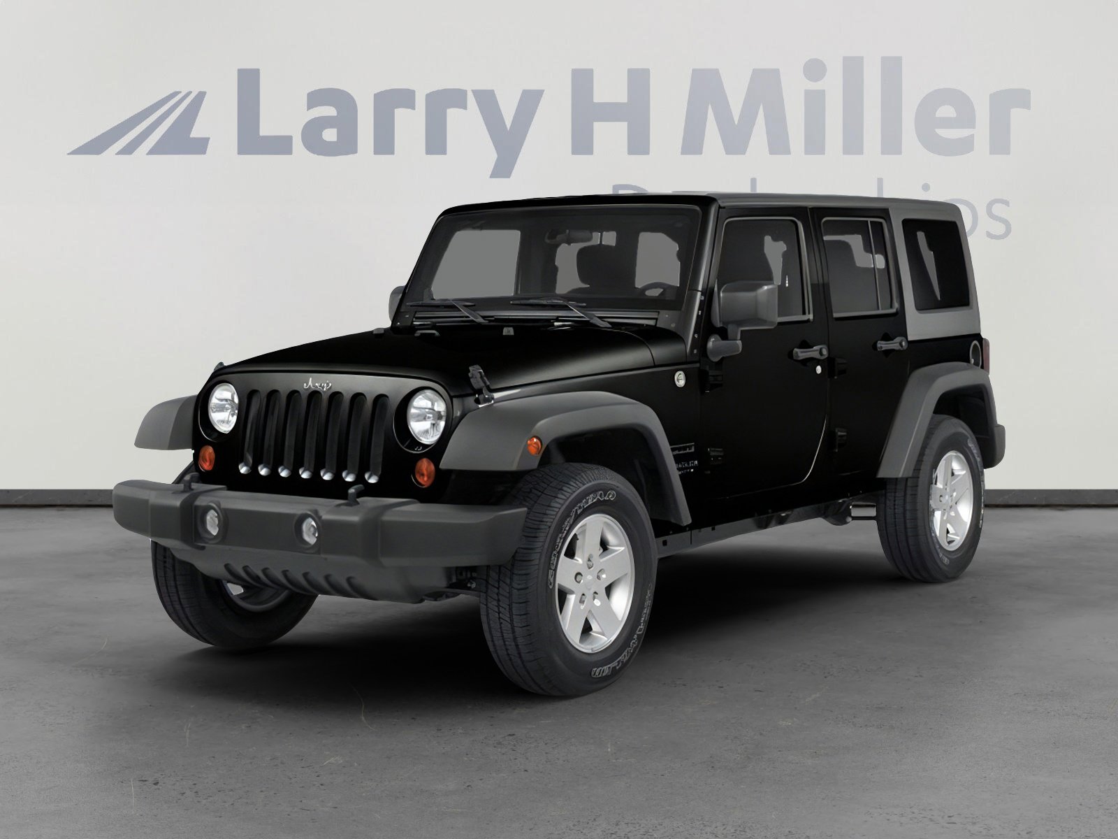 Used 2014 Jeep Wrangler Unlimited Sahara w/ Connectivity Group AWD/4WD image 1