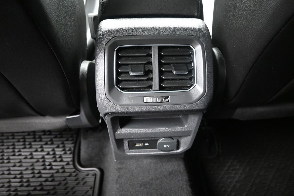 Used 2018 Volkswagen Tiguan SE w/ Panoramic Sunroof Package AWD/4WD image 30
