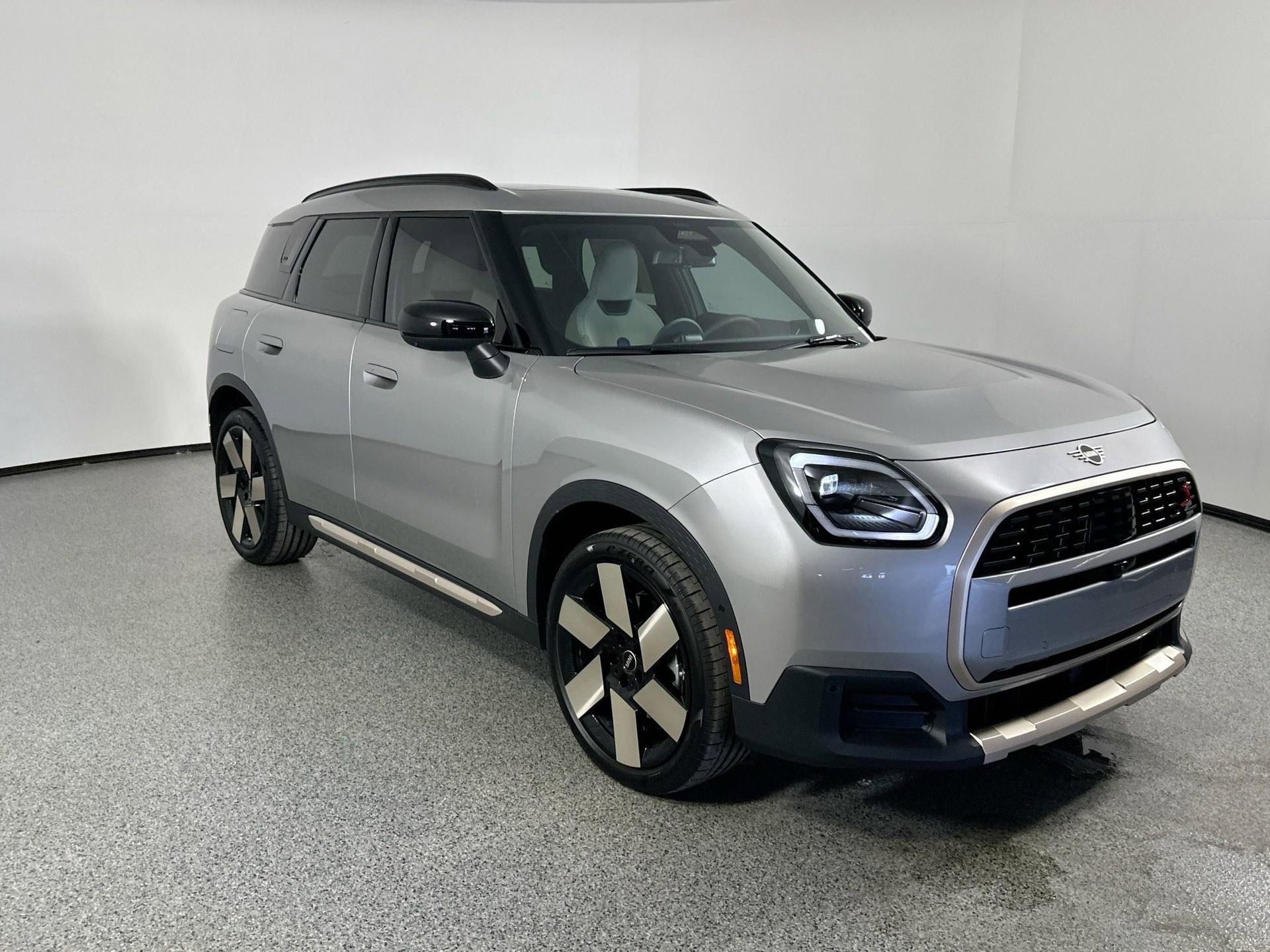 New 2025 MINI Cooper Countryman S image 3