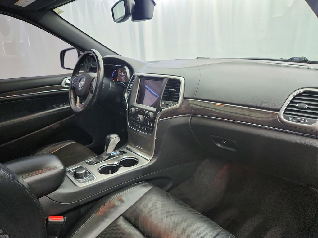 Used 2018 Jeep Grand Cherokee Overland image 26