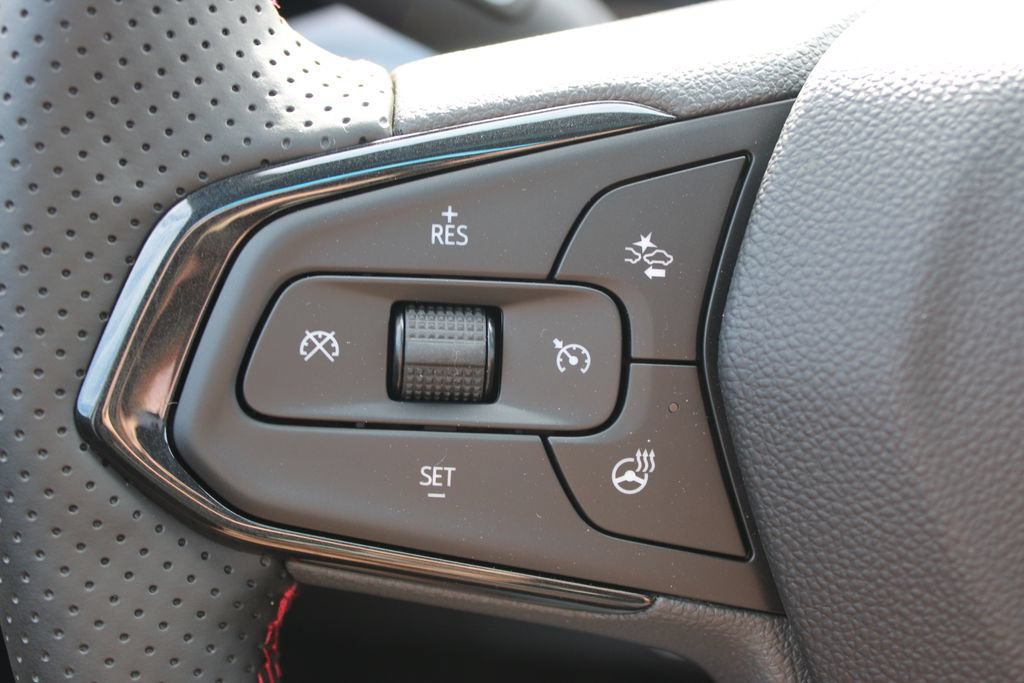 New 2026 Chevrolet Trax RS w/ Driver Confidence Package FWD image 36