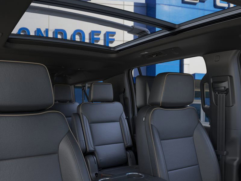 New 2025 Chevrolet Suburban Premier image 24