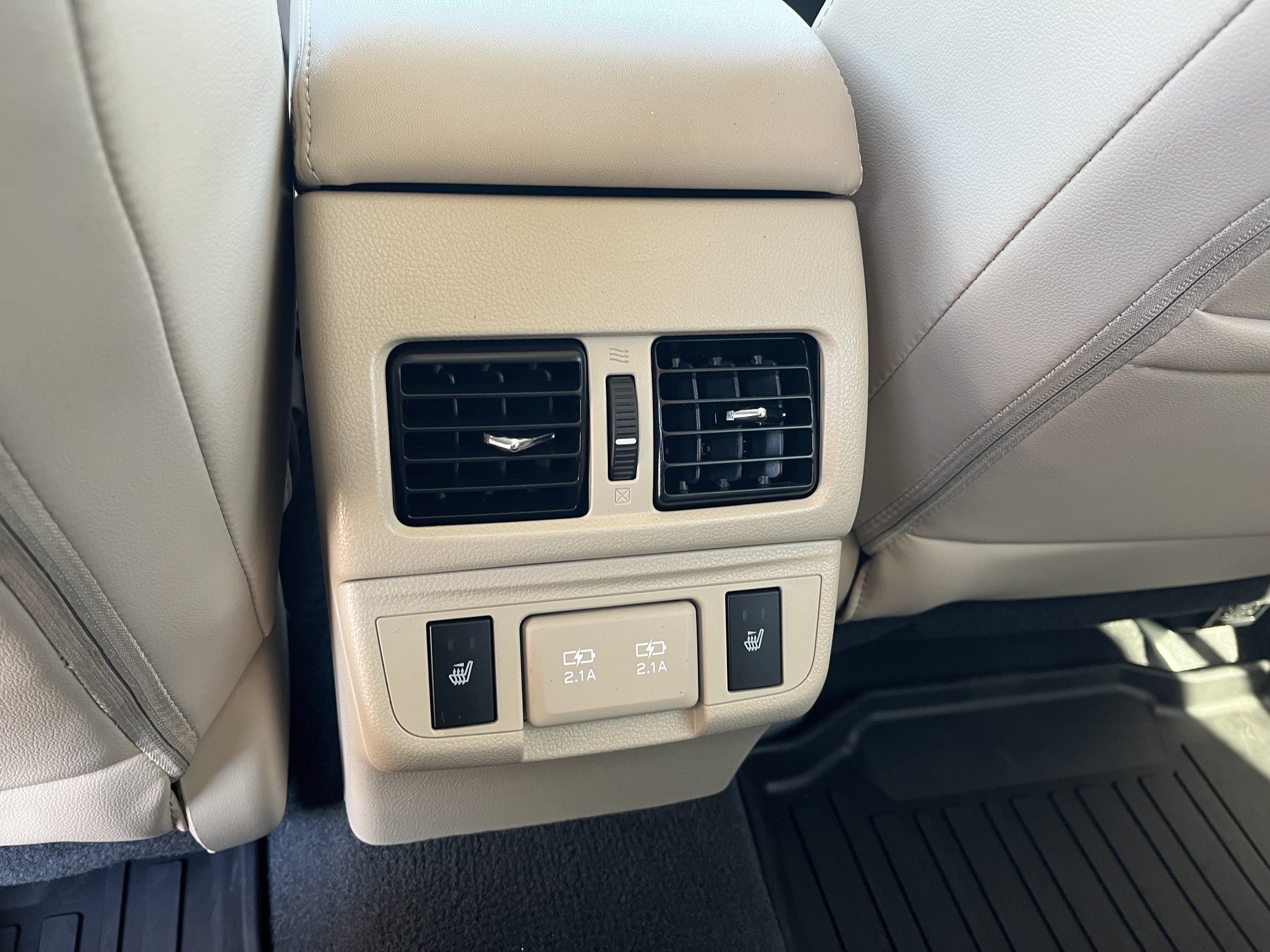 Used 2019 Subaru Outback 2.5i Limited AWD/4WD image 34