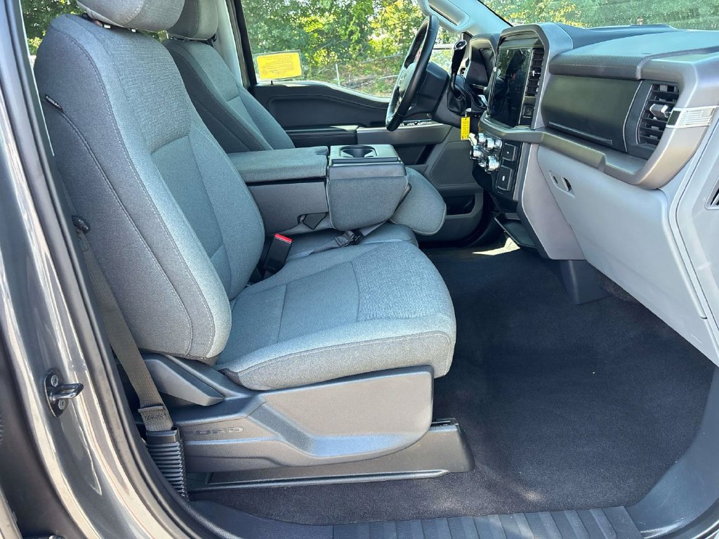 Used 2025 Ford F150 XLT w/ Equipment Group 301A Standard AWD/4WD image 16