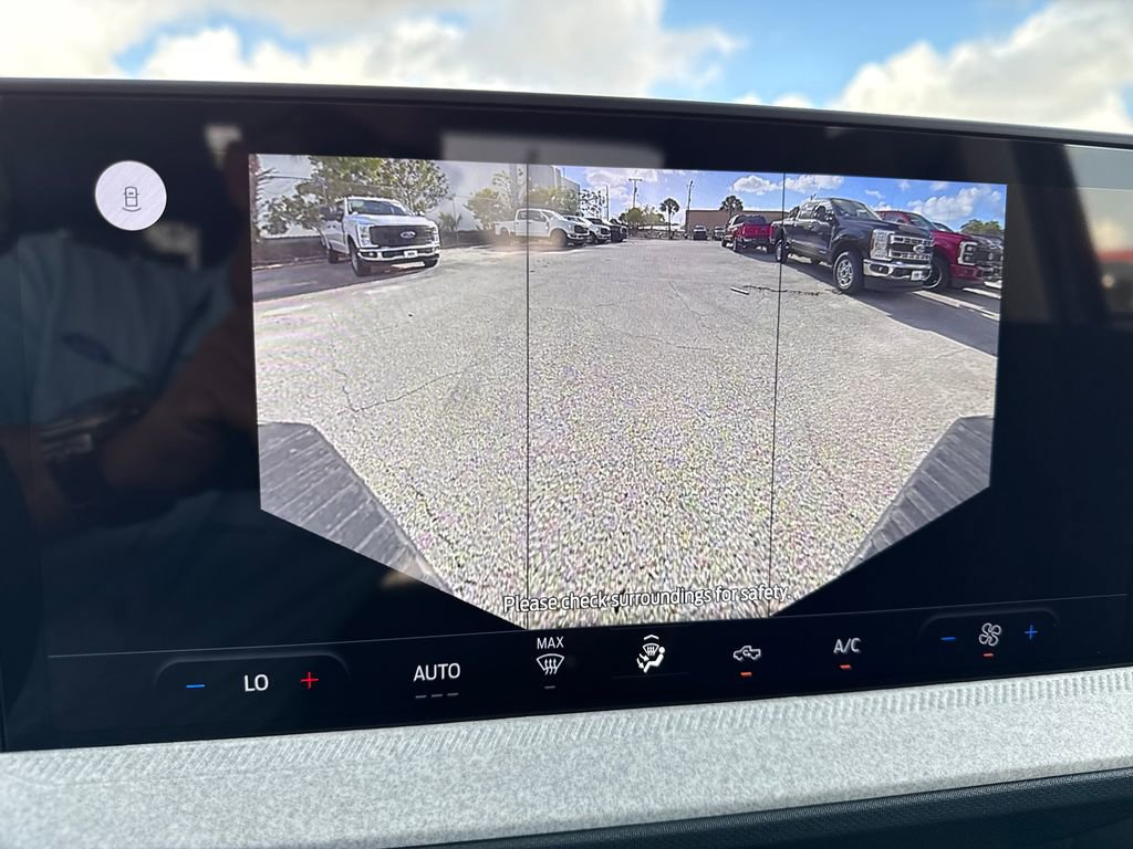 New 2026 Ford Maverick XLT image 23