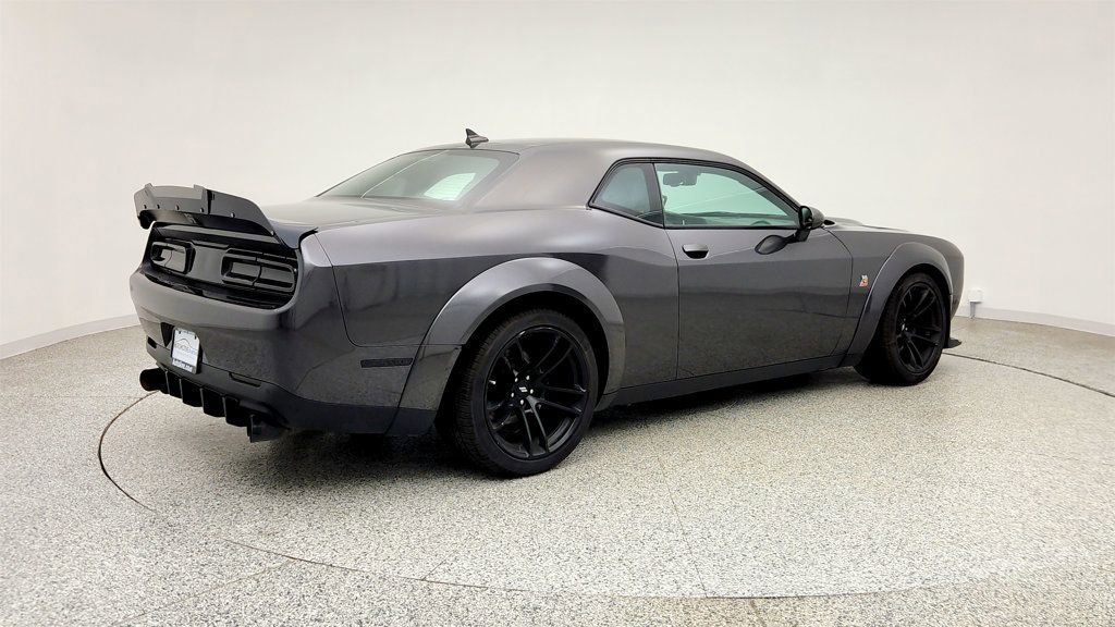 Used 2022 Dodge Challenger R/T Scat Pack RWD image 5