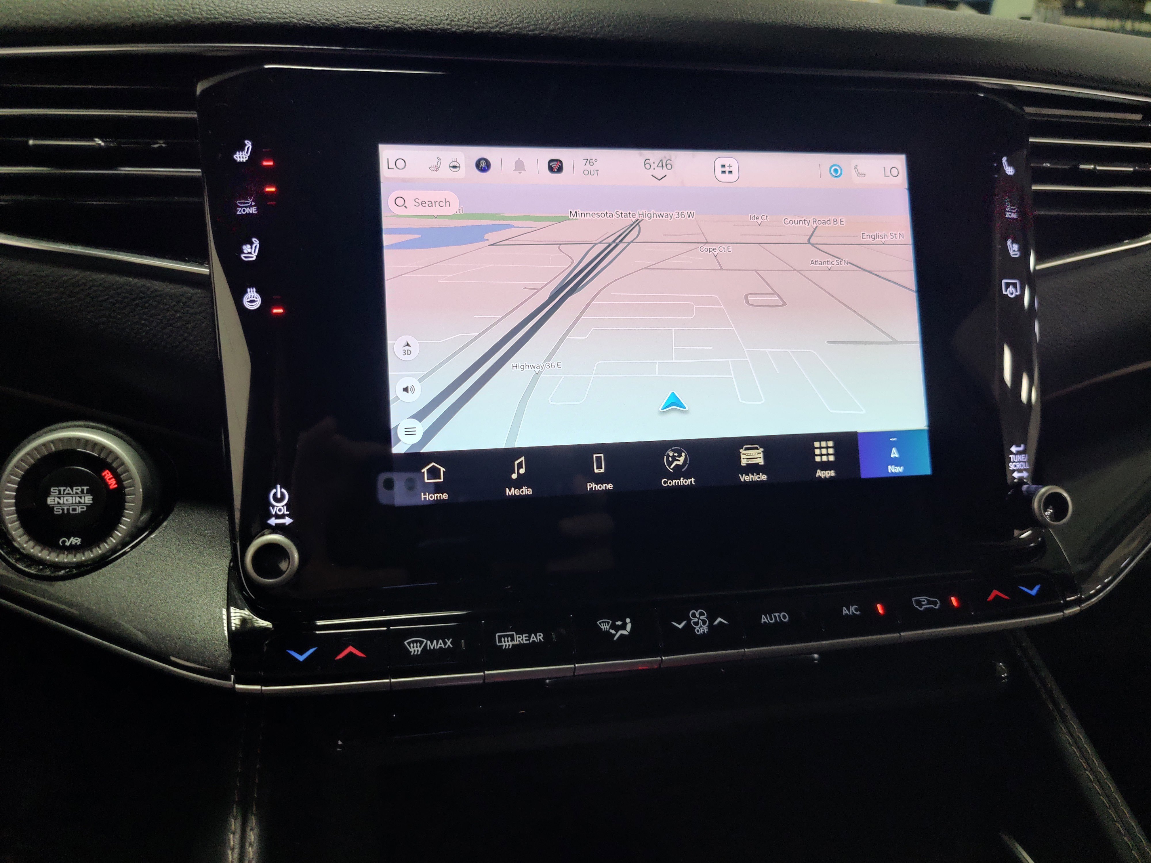 Used 2024 Jeep Wagoneer 4WD image 5