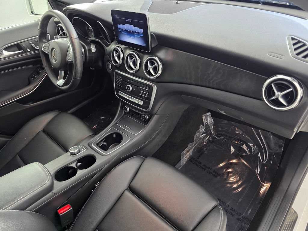 Used 2020 Mercedes-Benz GLA 250 4MATIC image 29