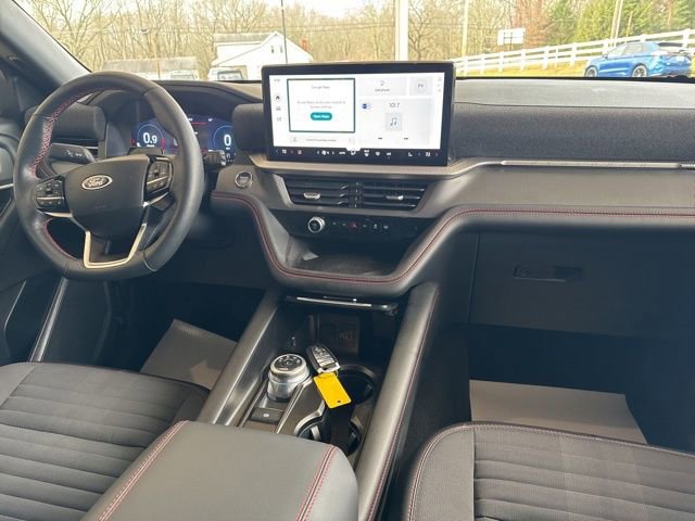 Used 2025 Ford Explorer ST-Line w/ ST-Line Street Pack image 30