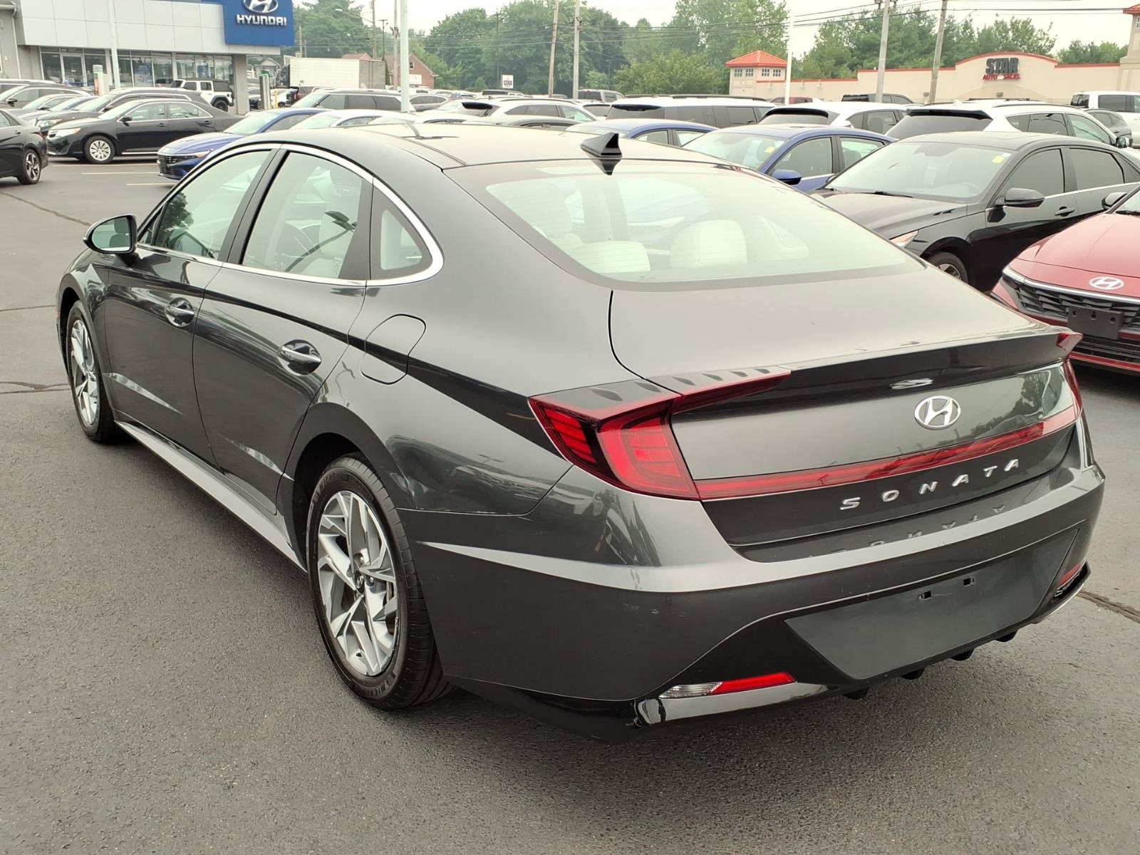 Certified 2023 Hyundai Sonata SEL w/ Convenience Package FWD image 7