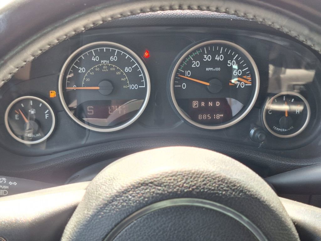 Used 2016 Jeep Wrangler Unlimited Sahara image 14