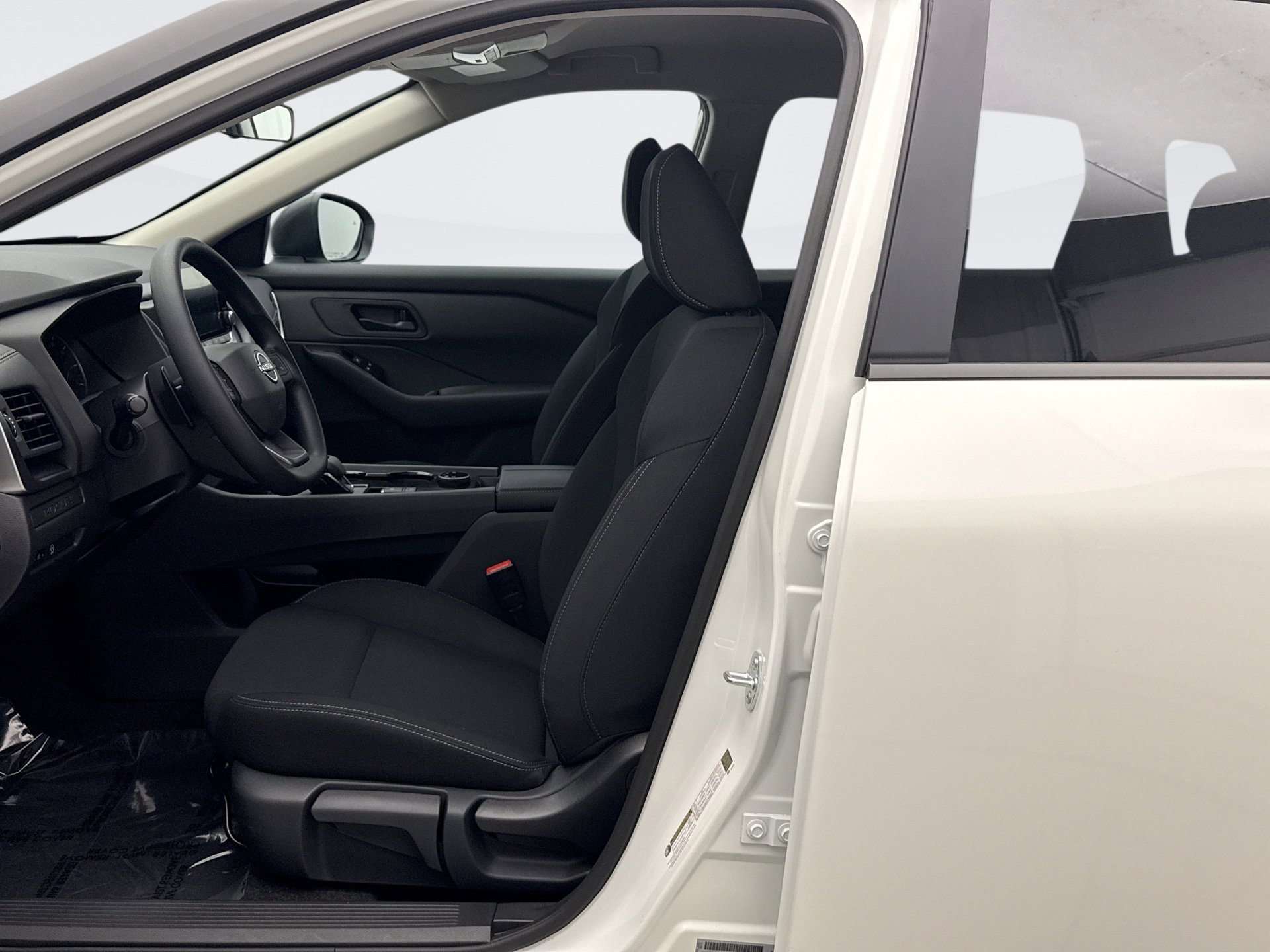 Used 2026 Nissan Rogue S image 11