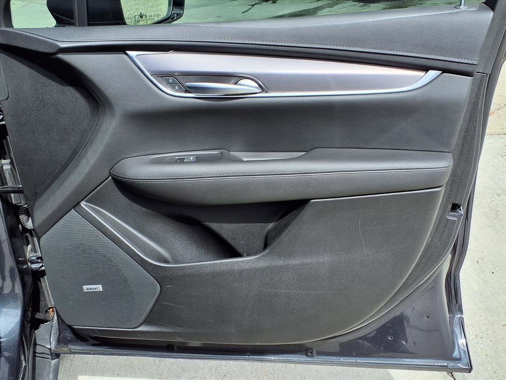 Certified 2023 Cadillac XT5 Luxury image 11