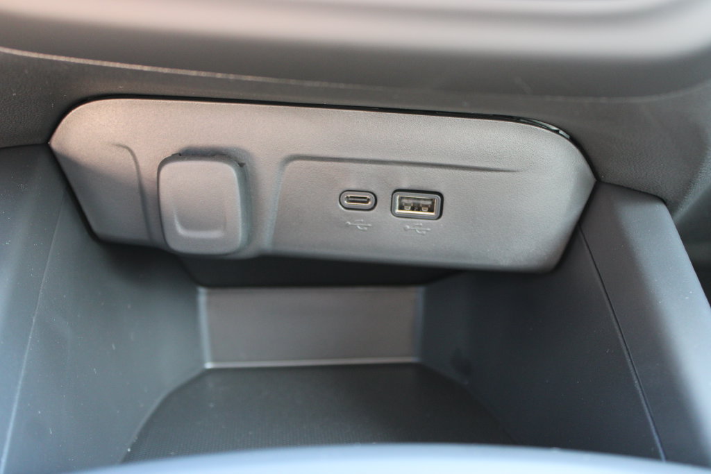 New 2026 Chevrolet Trax LS w/ LS Convenience Package FWD image 39
