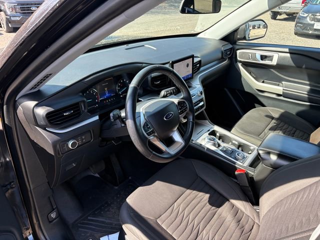 Used 2021 Ford Explorer XLT image 6