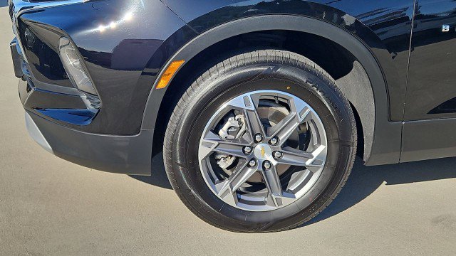 Used 2025 Chevrolet Blazer LT image 33