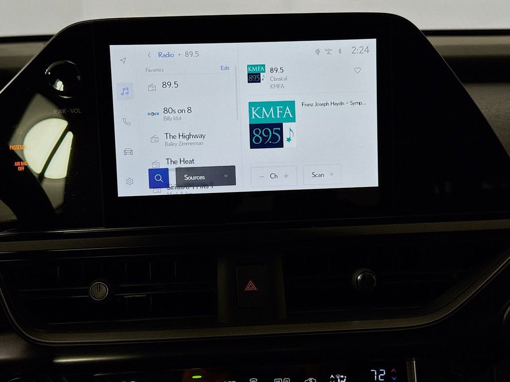 New 2025 Lexus UX 300h FWD image 11