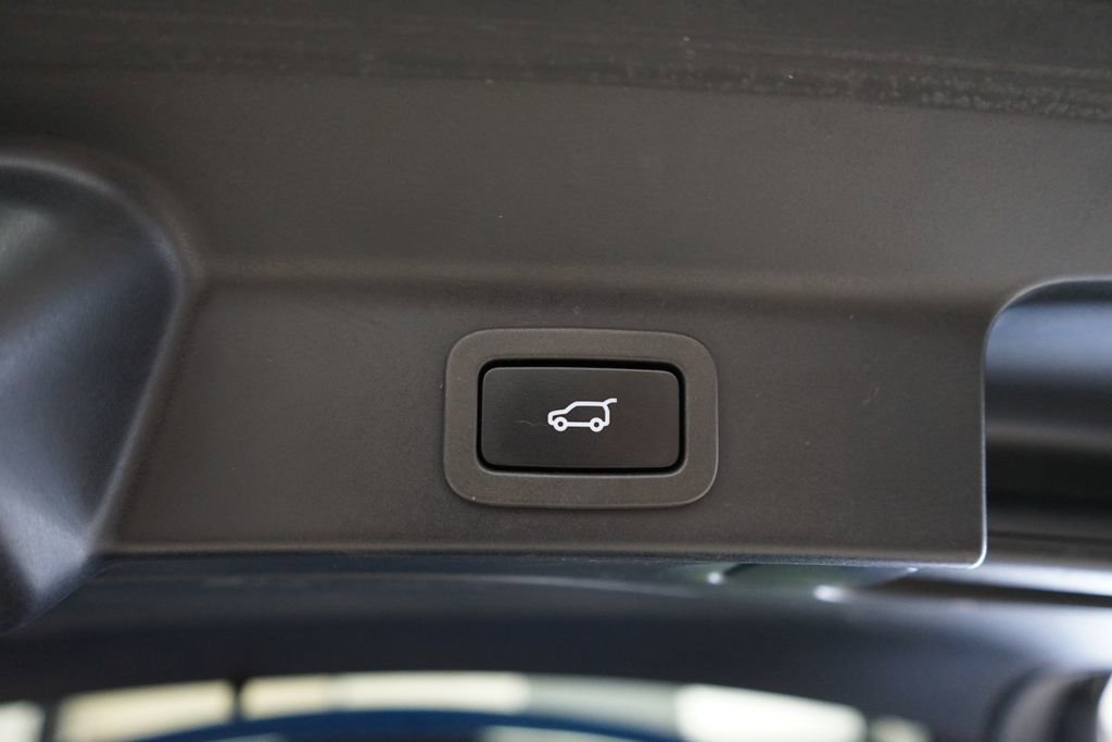 Used 2020 Jaguar F-PACE SVR AWD/4WD image 56
