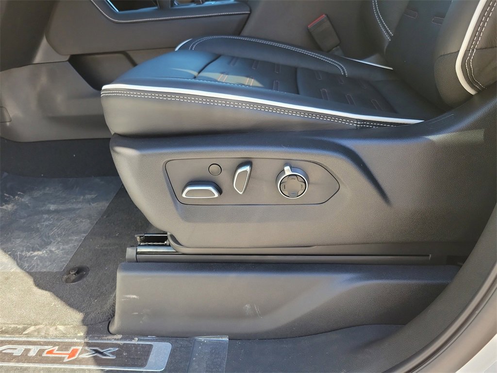 New 2026 GMC Sierra 1500 AT4X image 12