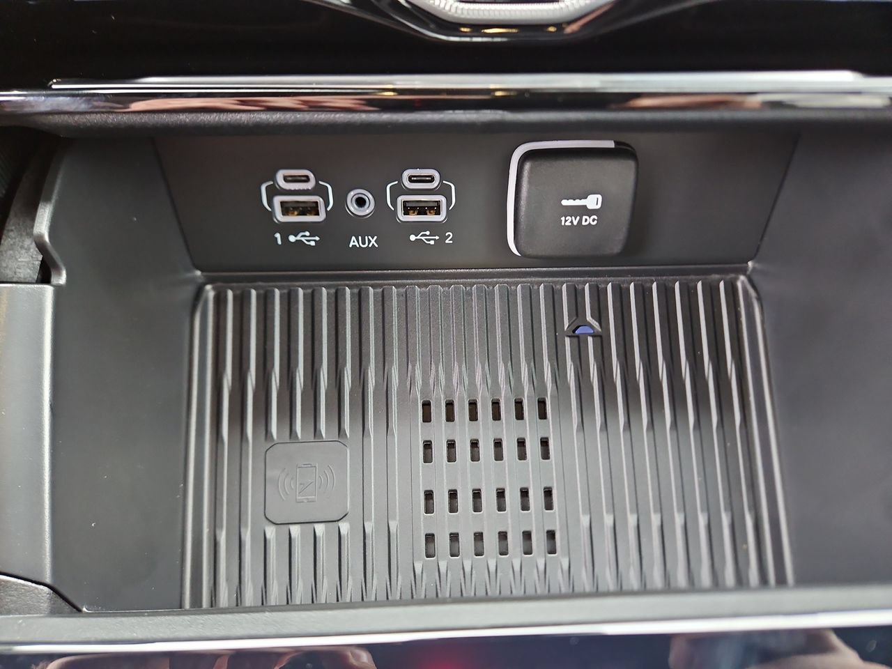 New 2026 Jeep Grand Cherokee Altitude AWD/4WD image 26