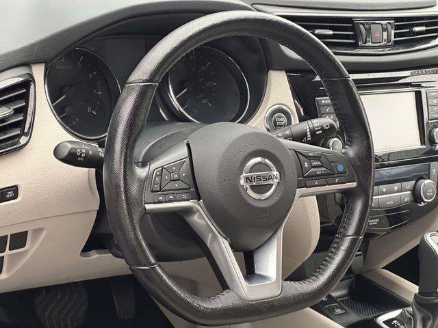 Used 2022 Nissan Rogue Sport SV w/ Technology Package AWD/4WD image 12