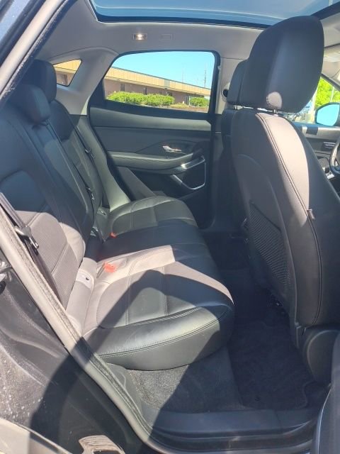 Used 2018 Jaguar E-PACE SE image 6