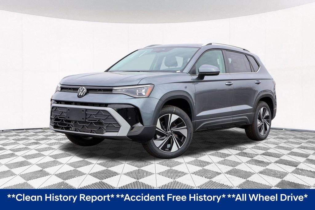 Used 2025 Volkswagen Taos SE AWD/4WD image 2