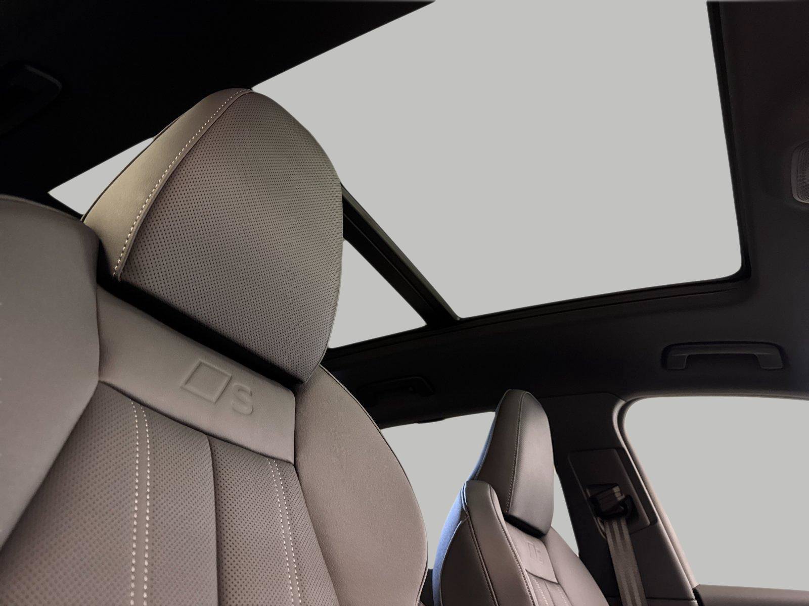 New 2027 Audi SQ6 e-tron Premium Plus AWD/4WD image 16