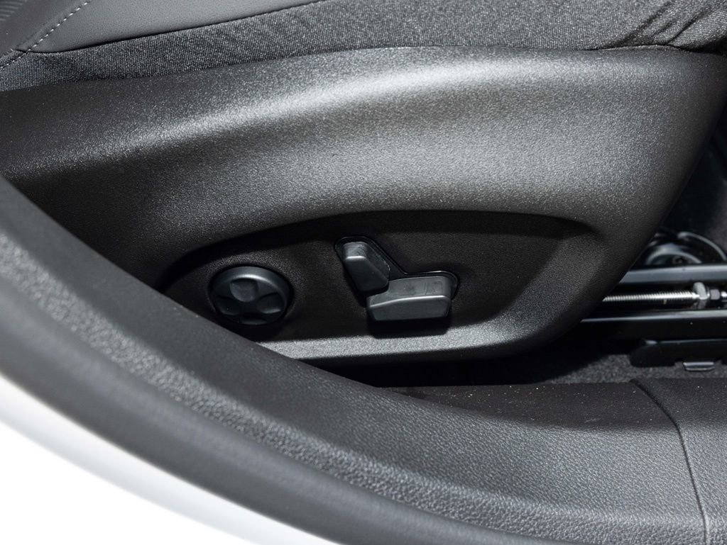 New 2026 Alfa Romeo Tonale w/ Black Premium Package image 63