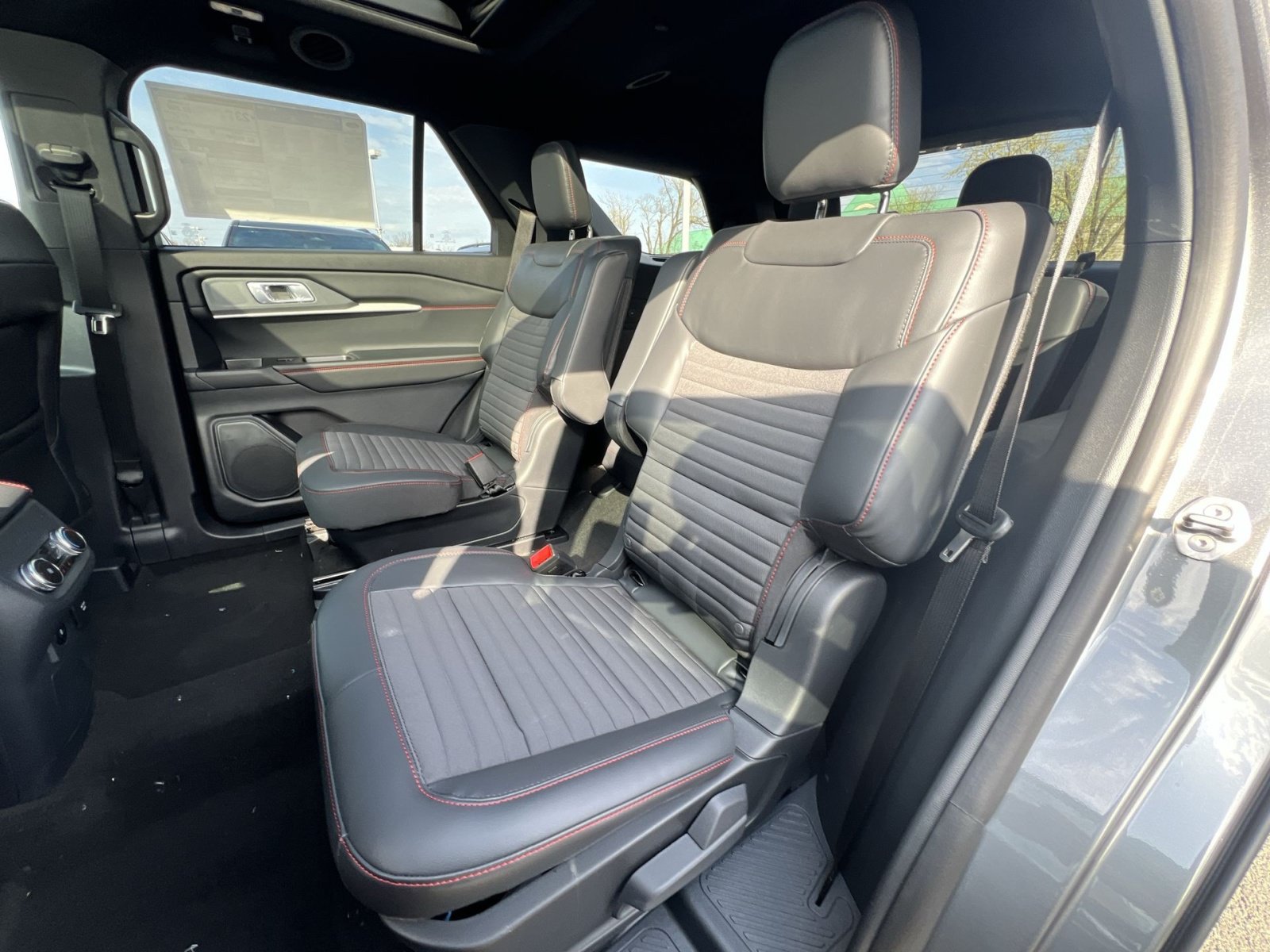 New 2026 Ford Explorer ST-Line w/ ST-Line Street Pack AWD/4WD image 63